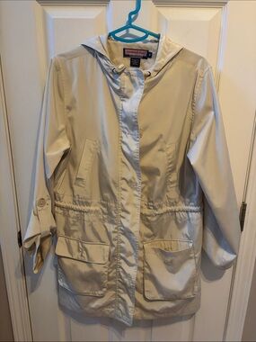 Vineyard Vines Cream Hooded lightweight Coat